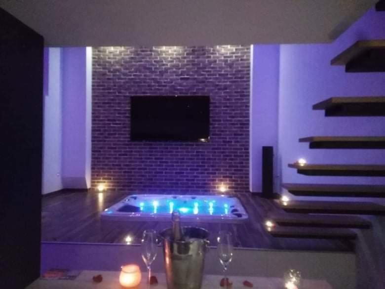 Magnifique Loft Avec Jacuzzi Et Sauna Privatif Ferriere-la-Grande المظهر الخارجي الصورة